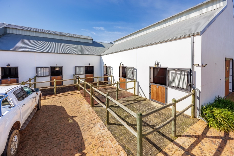5 Bedroom Property for Sale in Stellenbosch Farms Western Cape